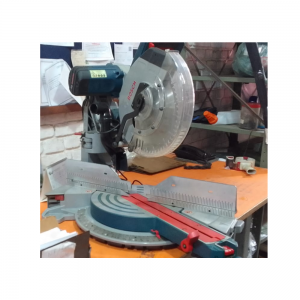 Serra Meia Esquadria 12 Pol. 1800W GCM12GDL - Bosch * PEÇA MOSTRUÁRIO